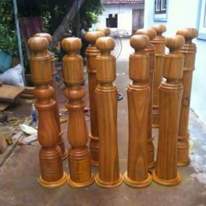 trụ gỗ đẹp làm từ gỗ lim nam phi