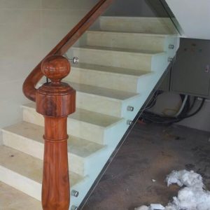 cầu thang kính củ pad