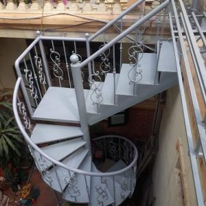cầu thang xương cá hà nội