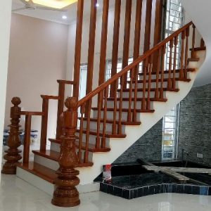 cầu thang gỗ
