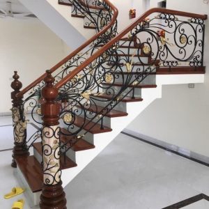cầu thang sắt nghệ thuật