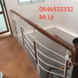 cầu thang sắt tay vịn nhựa